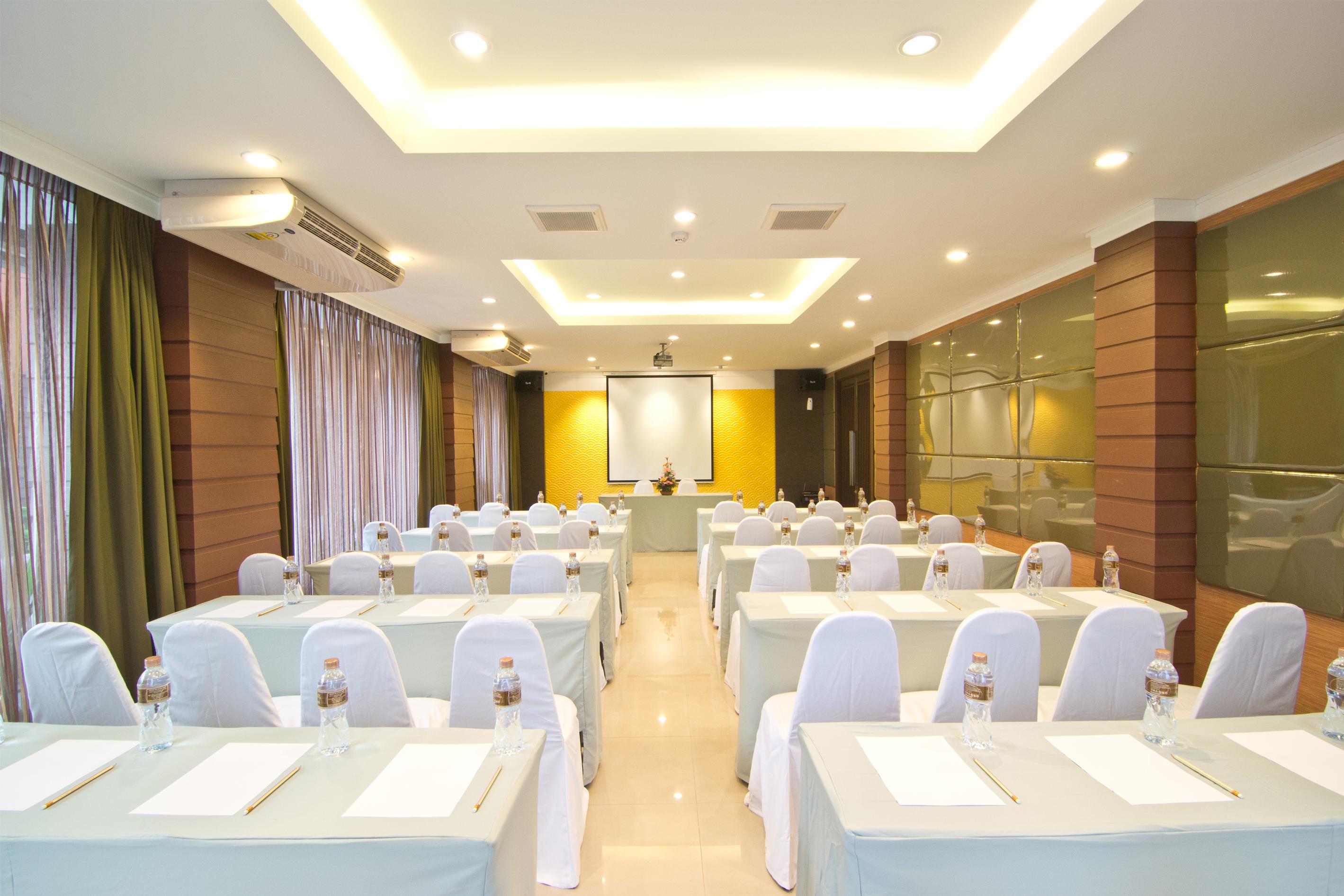 Golden Sea Pattaya - Sha Extra Plus Екстериор снимка