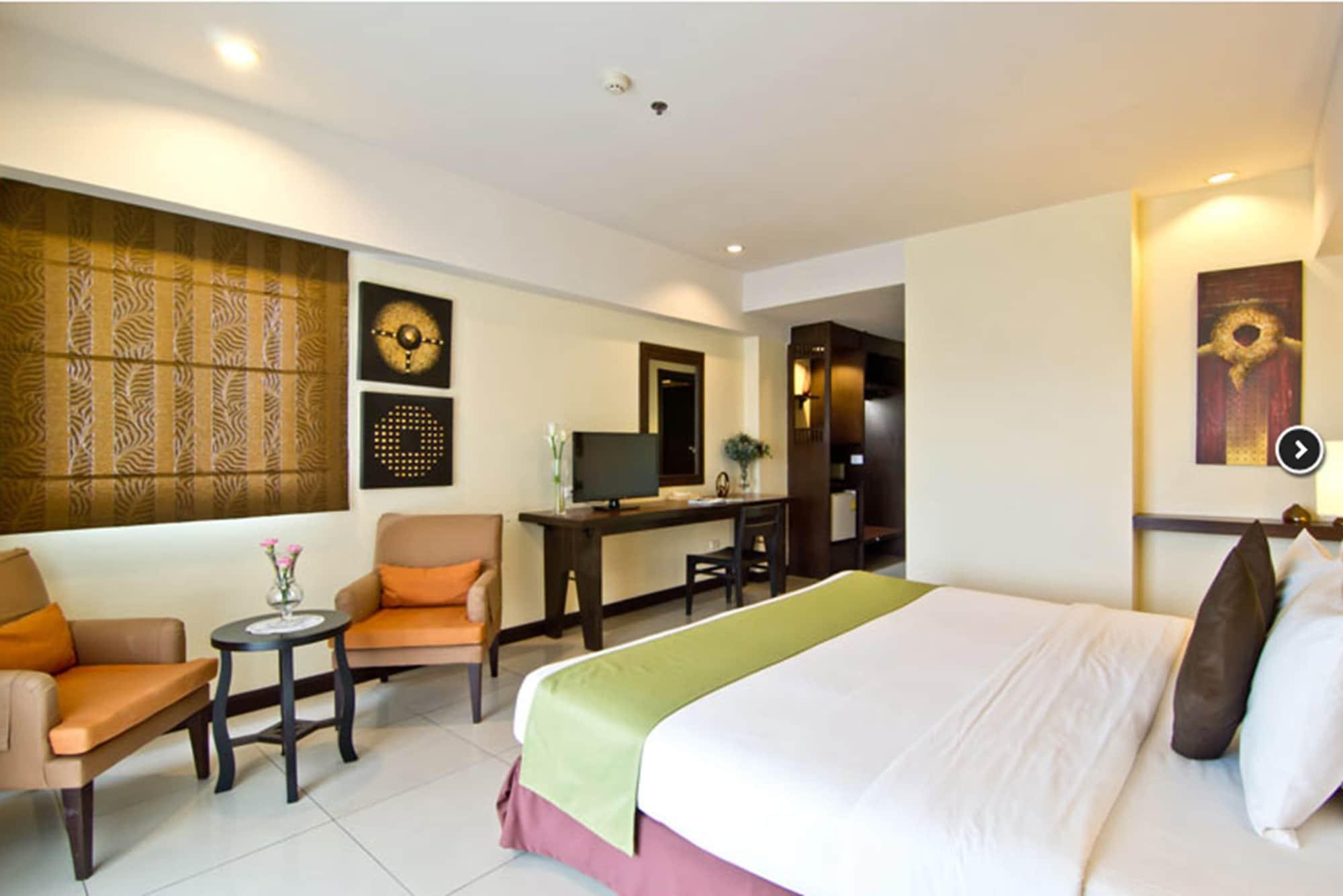 Golden Sea Pattaya - Sha Extra Plus Екстериор снимка